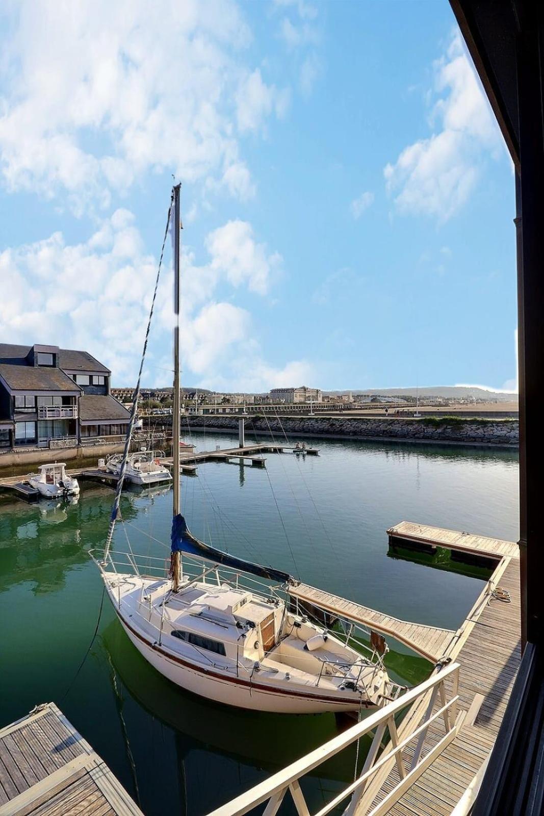 דוביל Sublime Apartment Facing The Port & Planches מראה חיצוני תמונה