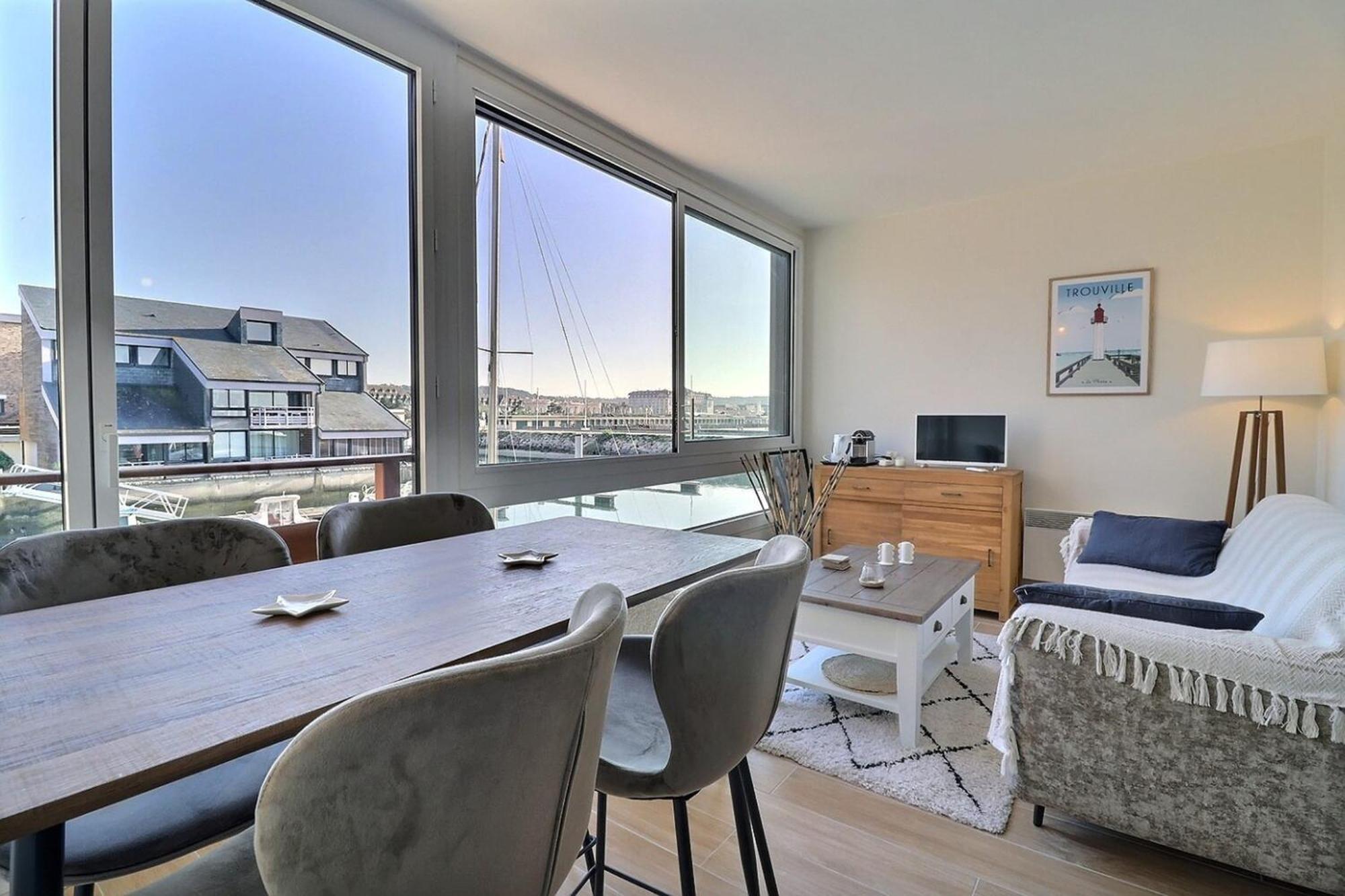 דוביל Sublime Apartment Facing The Port & Planches מראה חיצוני תמונה